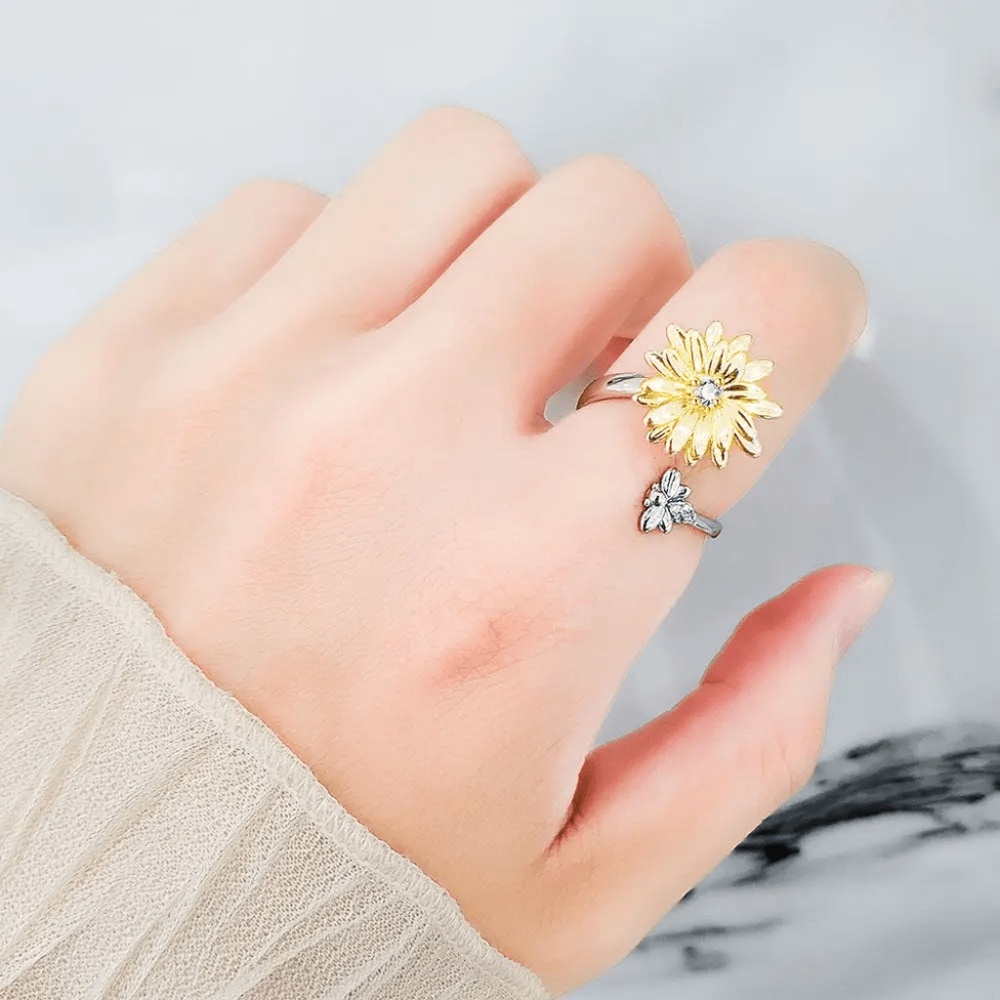 Daisy Flower Bee Fidget Spinner Ring in Solid Copper, Silver plated